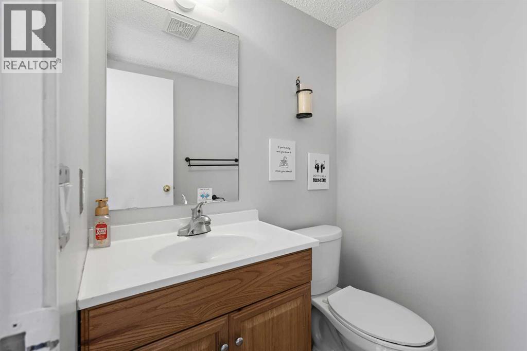 Single Family House for Sale in  Castlebrook Road NE Castleridge Calgary 