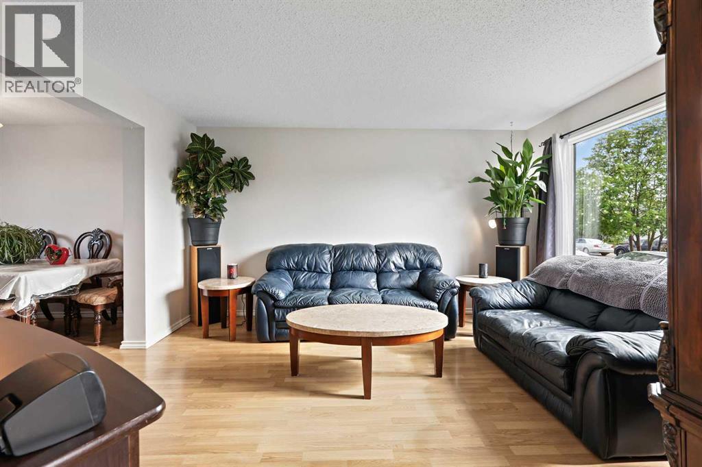 Single Family House for Sale in  Castlebrook Road NE Castleridge Calgary 