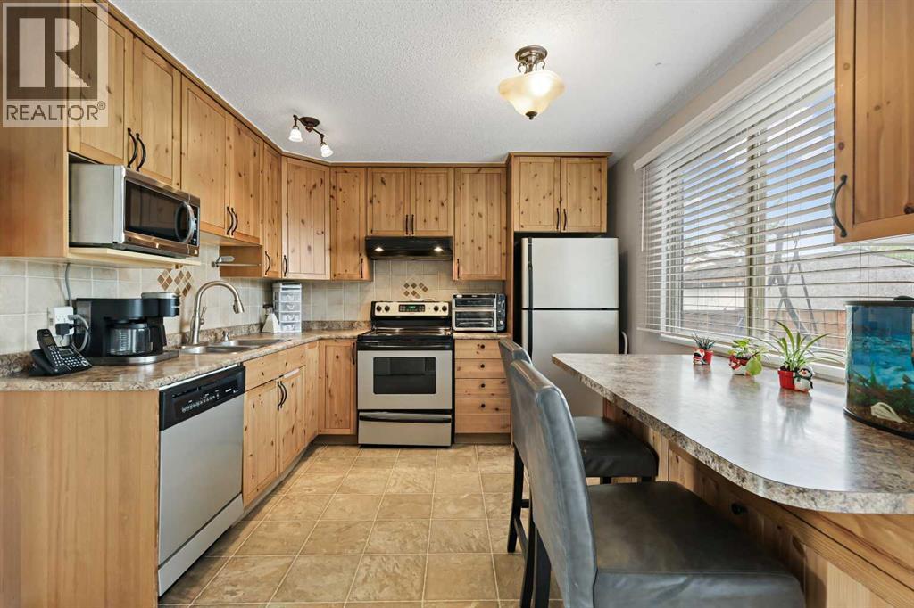 Single Family House for Sale in  Castlebrook Road NE Castleridge Calgary 
