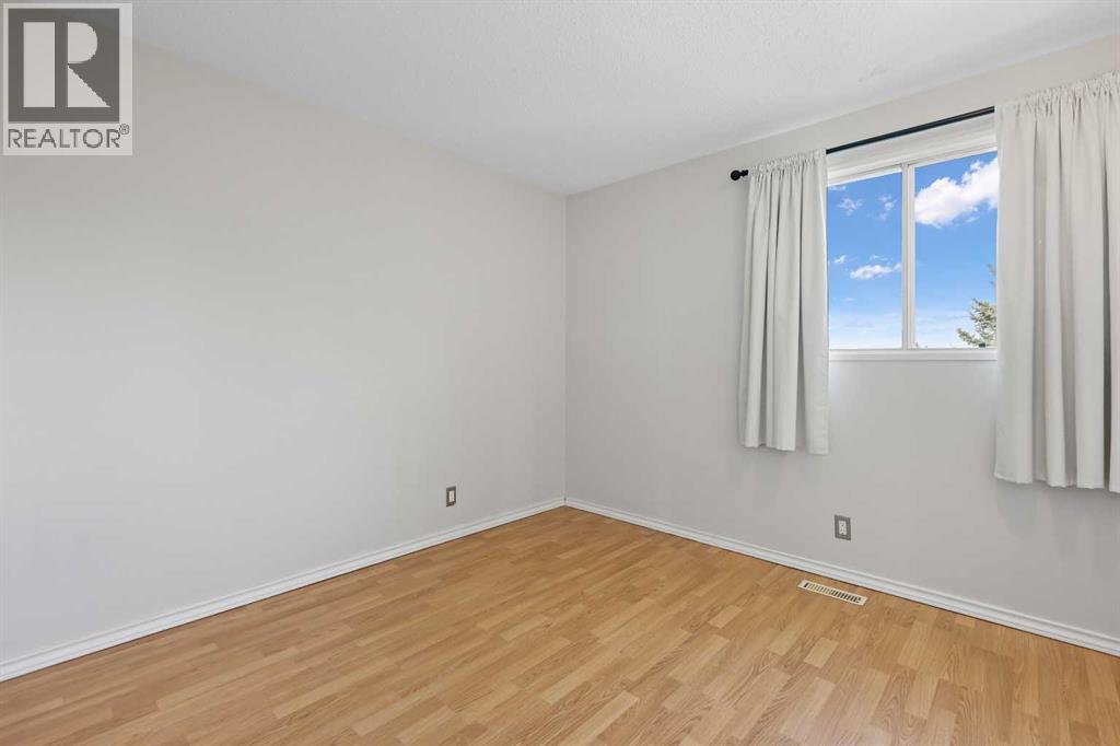 Single Family House for Sale in  Castlebrook Road NE Castleridge Calgary 