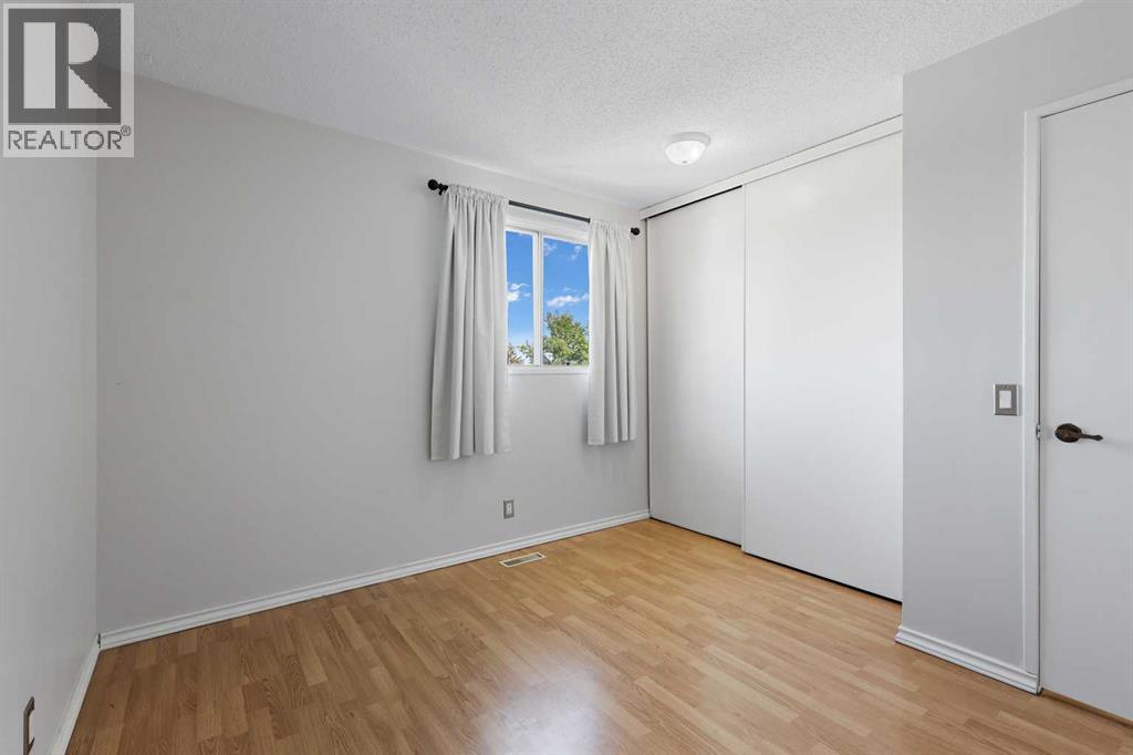 Single Family House for Sale in  Castlebrook Road NE Castleridge Calgary 
