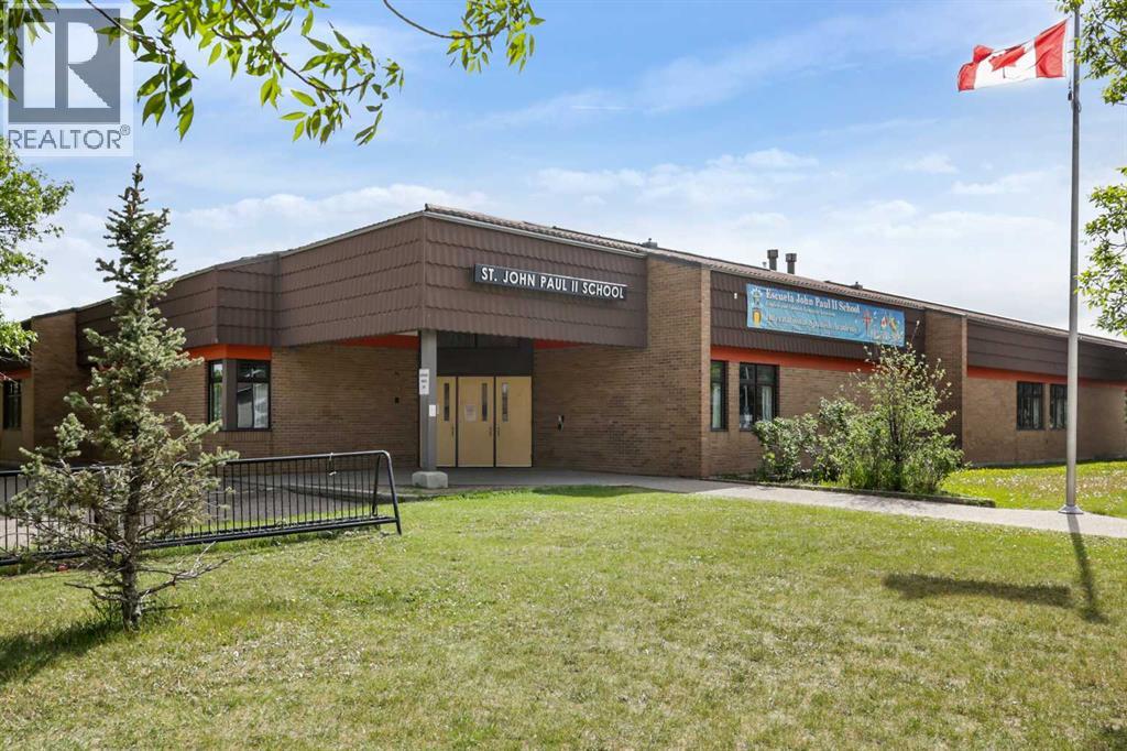 Single Family House for Sale in  Castlebrook Road NE Castleridge Calgary 