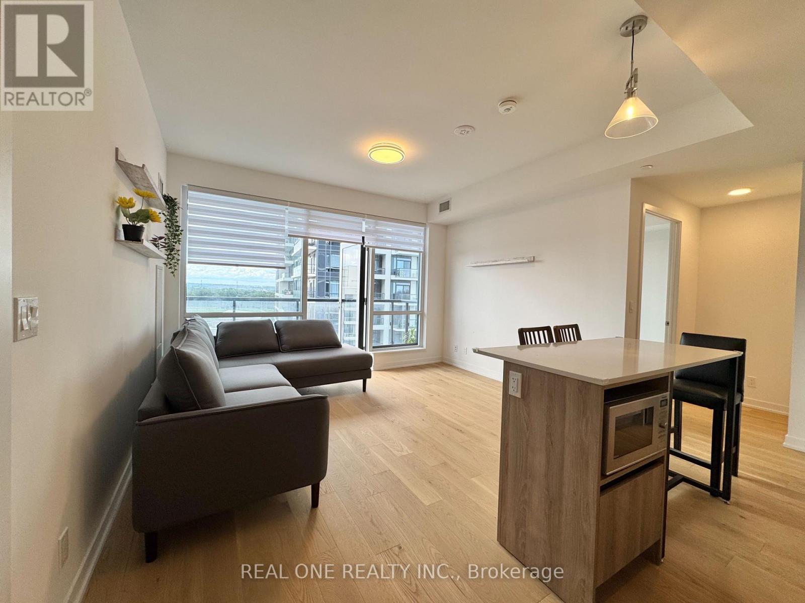 Photo 10 of 1326 7950 Bathurst Street, Vaughan ON