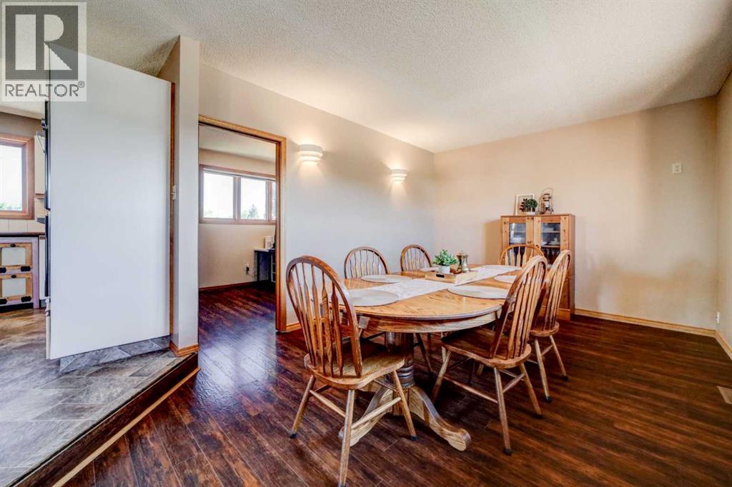 Photo 11 of 465 Schofield Street, Pincher Creek AB