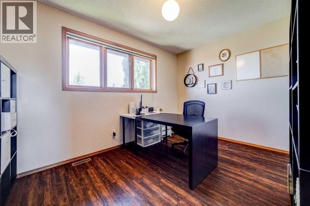 Photo 21 of 465 Schofield Street, Pincher Creek AB