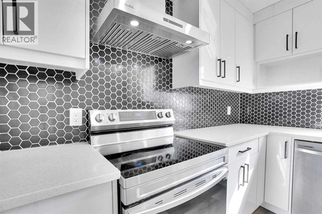 Single Family House 4 Level for Sale in  Castlefall Grove NE Castleridge Calgary 
