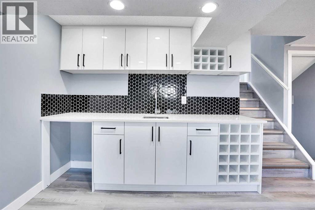 Single Family House 4 Level for Sale in  Castlefall Grove NE Castleridge Calgary 