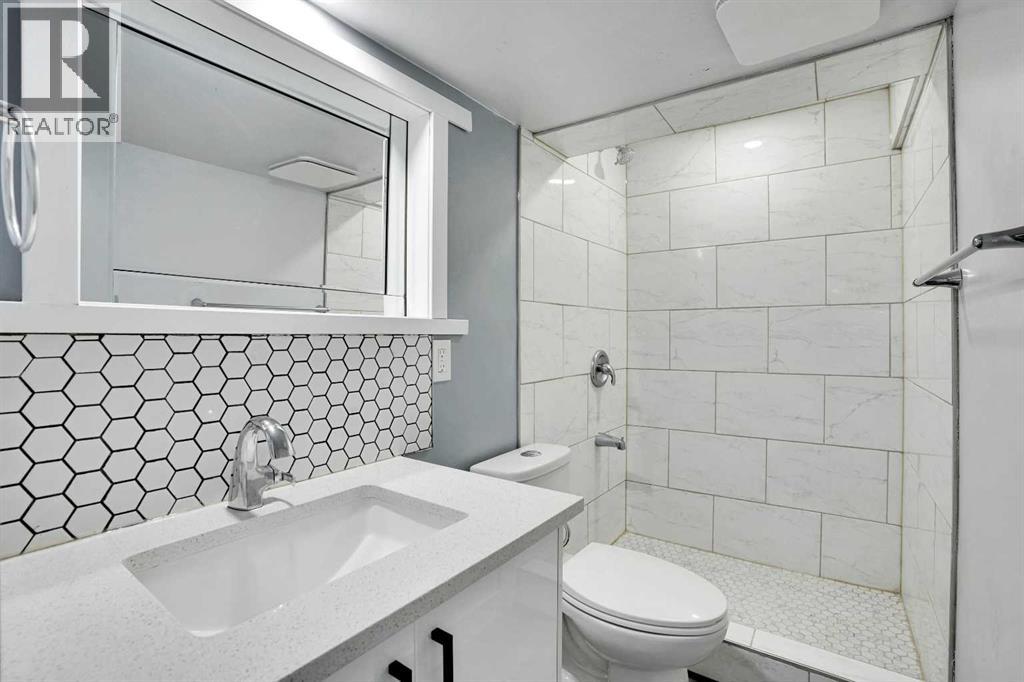 Single Family House 4 Level for Sale in  Castlefall Grove NE Castleridge Calgary 