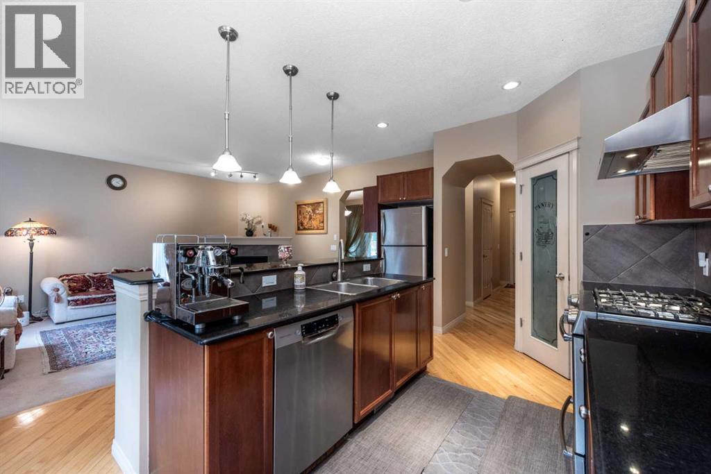 Single Family House for Sale in  Everwoods Close SW Evergreen Calgary 