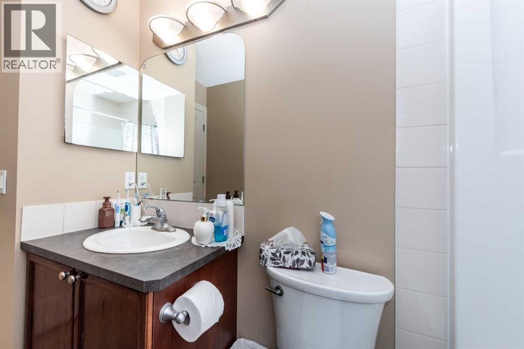 Single Family House for Sale in  Everwoods Close SW Evergreen Calgary 