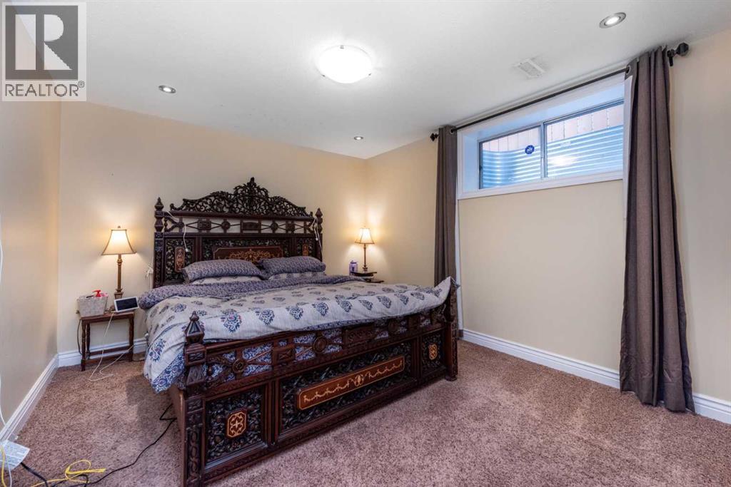 Single Family House for Sale in  Everwoods Close SW Evergreen Calgary 