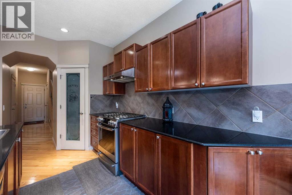 Single Family House for Sale in  Everwoods Close SW Evergreen Calgary 
