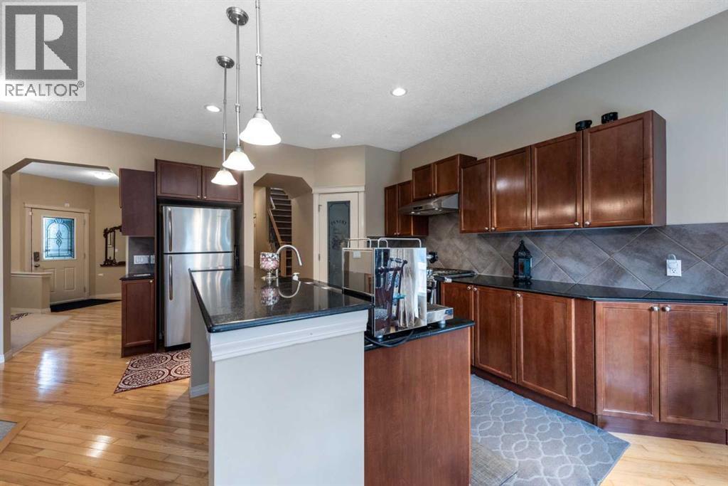 Single Family House for Sale in  Everwoods Close SW Evergreen Calgary 