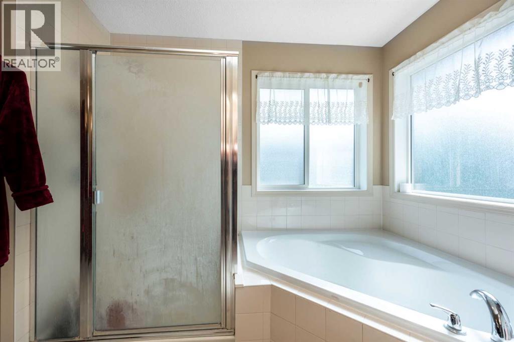 Single Family House for Sale in  Everwoods Close SW Evergreen Calgary 