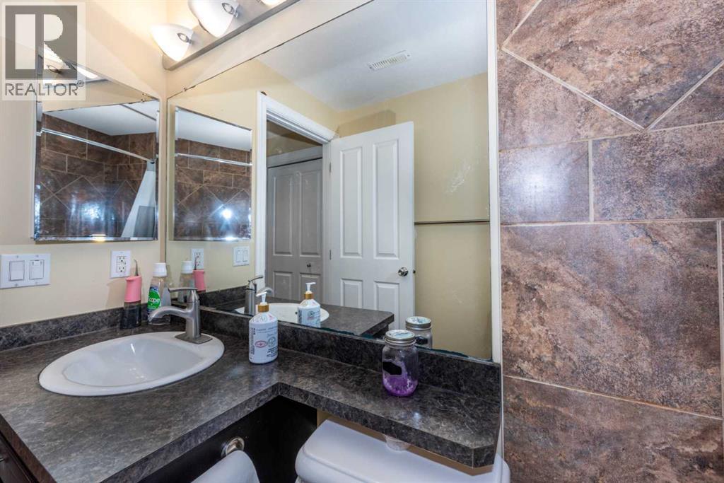Single Family House for Sale in  Everwoods Close SW Evergreen Calgary 