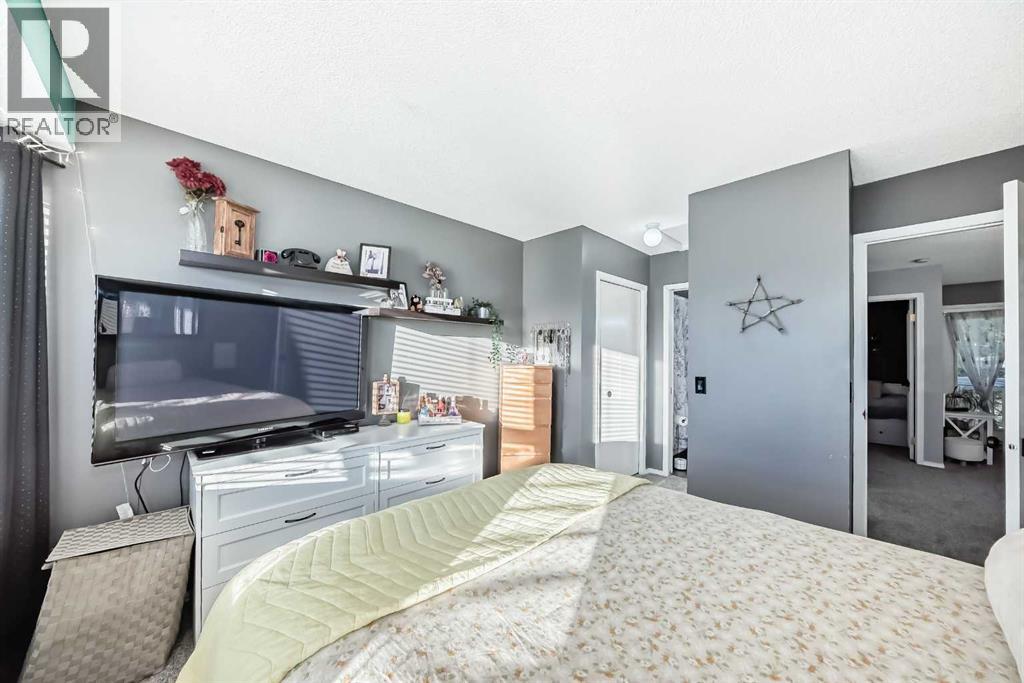 Single Family House for Sale in  Laguna Way NE Monterey Park Calgary 