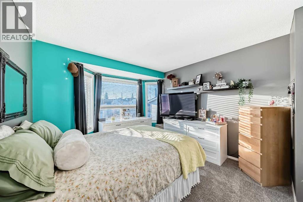 Single Family House for Sale in  Laguna Way NE Monterey Park Calgary 