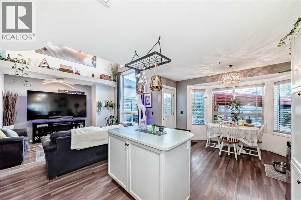 Single Family House for Sale in  Laguna Way NE Monterey Park Calgary 