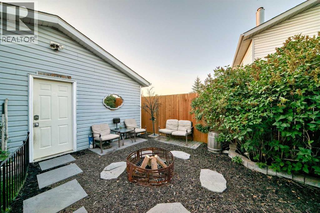 Single Family House for Sale in  Laguna Way NE Monterey Park Calgary 