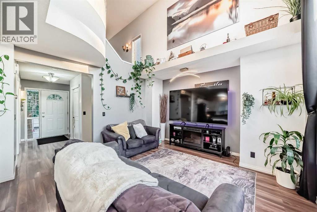 Single Family House for Sale in  Laguna Way NE Monterey Park Calgary 