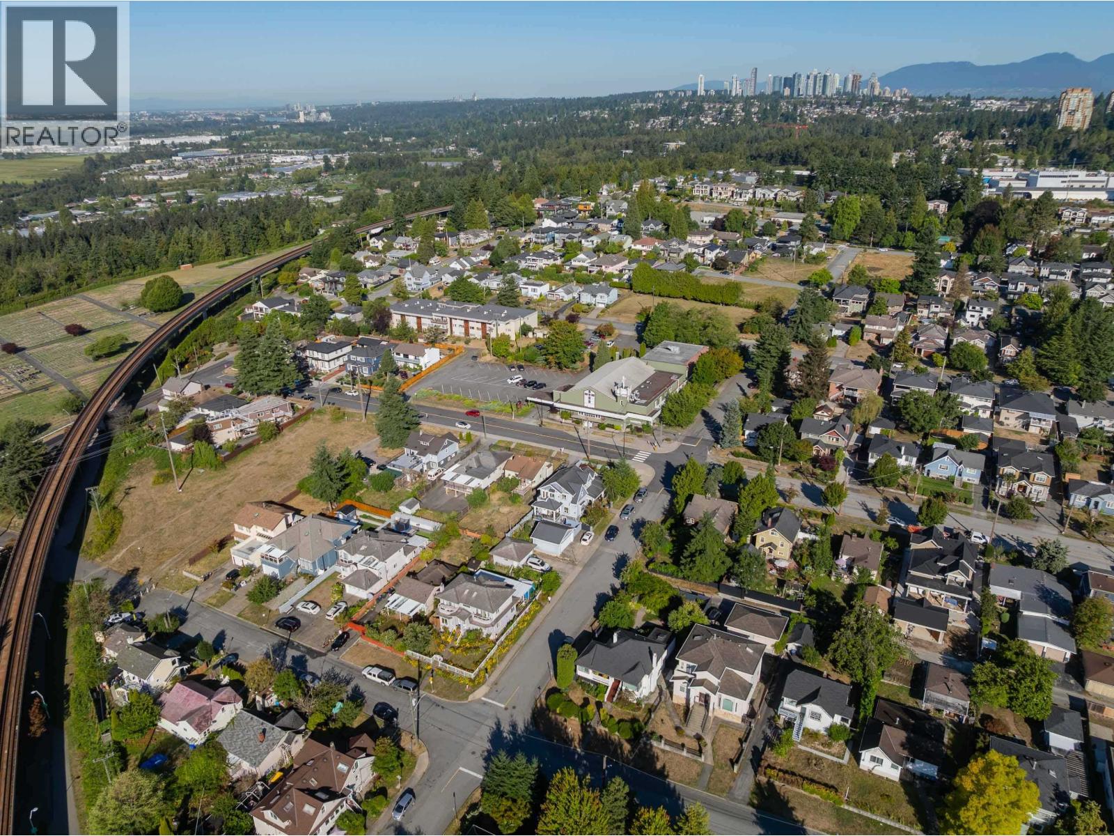 Photo 14 of 2206 Eighth Avenue, New Westminster BC
