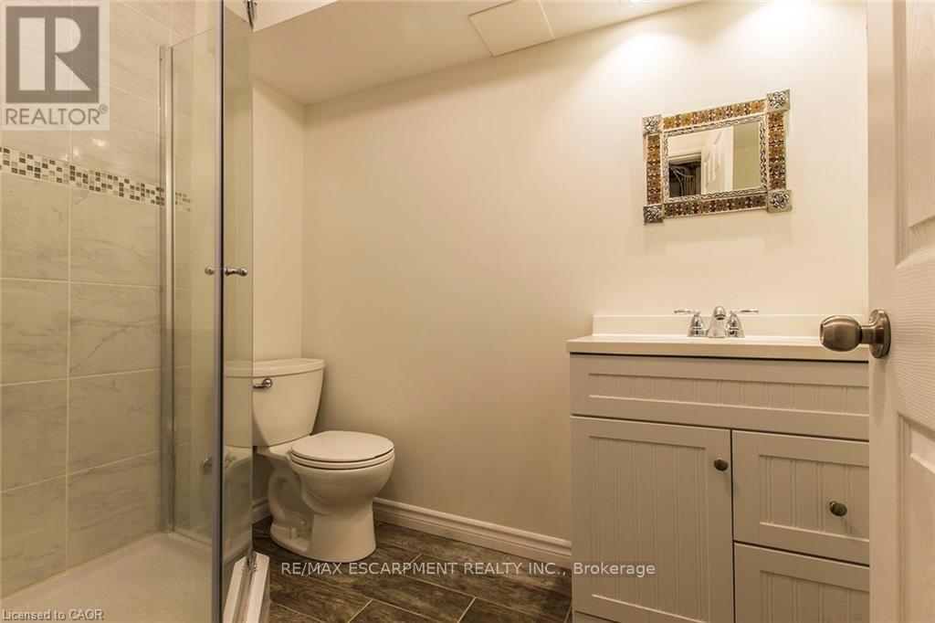 Photo 14 of 125 Hopewell Road, Oakville ON