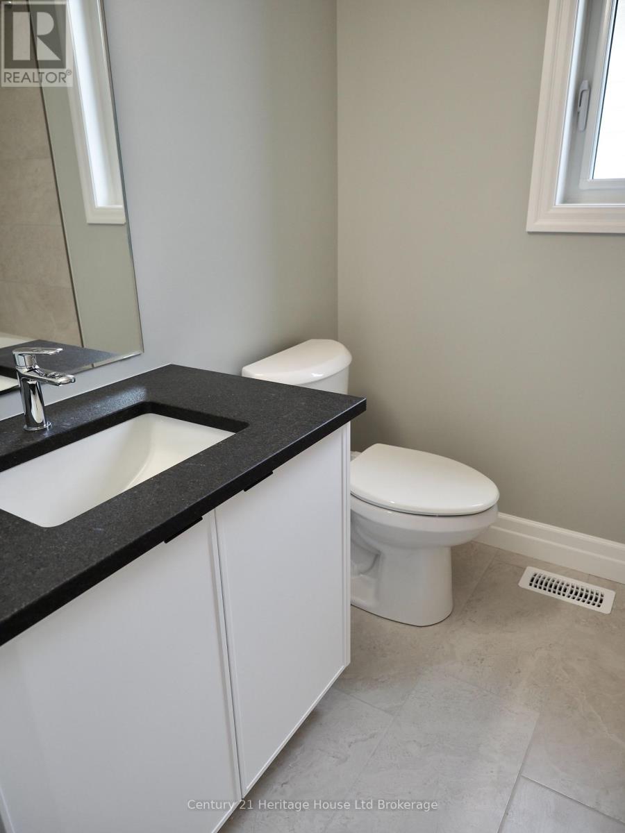 Photo 16 of 9 Sycamore Drive, Tillsonburg ON