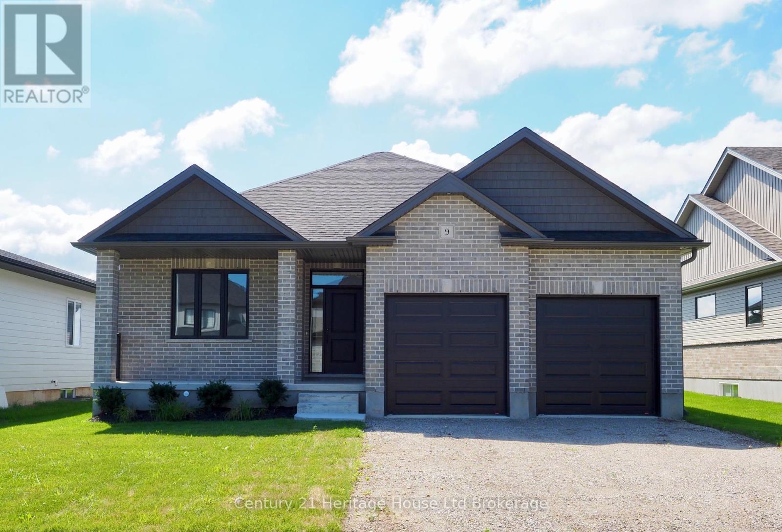 Photo 1 of 9 Sycamore Drive, Tillsonburg ON