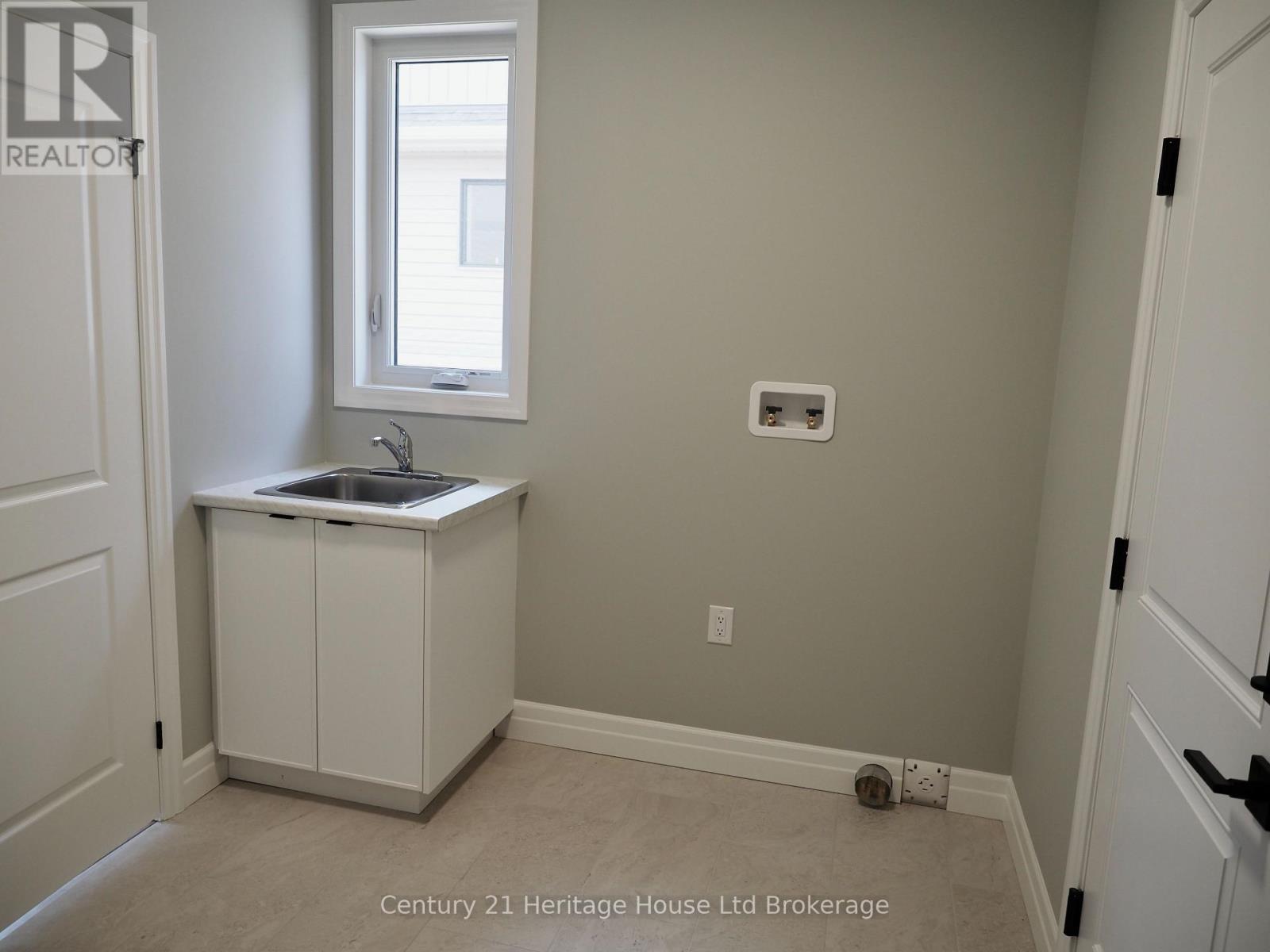 Photo 17 of 9 Sycamore Drive, Tillsonburg ON