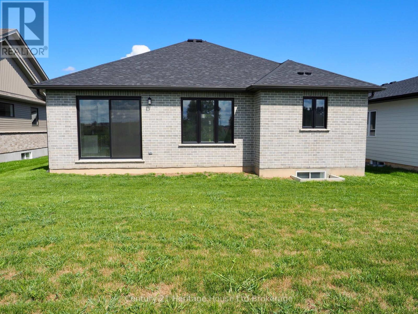 Photo 29 of 9 Sycamore Drive, Tillsonburg ON