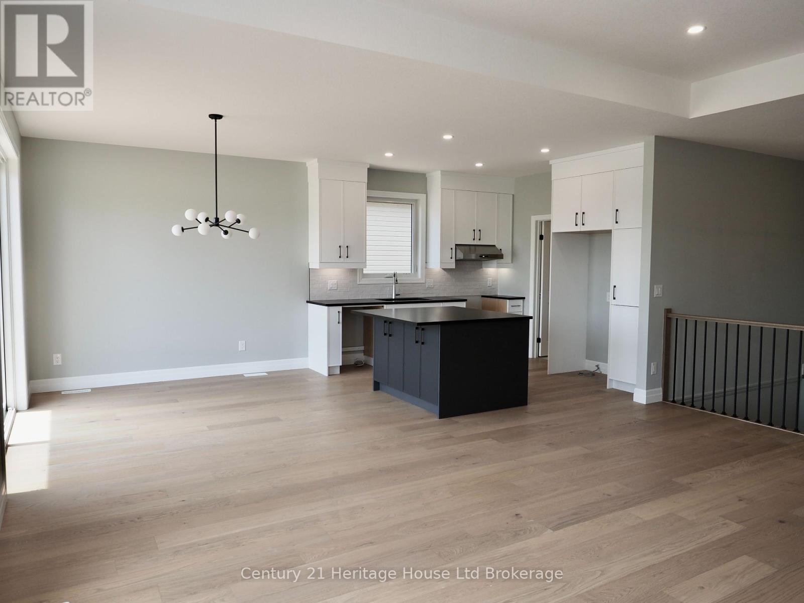 Photo 6 of 9 Sycamore Drive, Tillsonburg ON