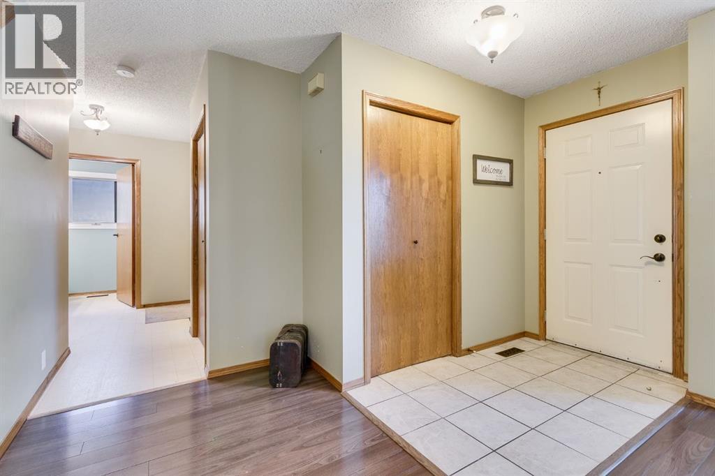 Single Family House for Sale in  Mckerrell Way SE McKenzie Lake Calgary 
