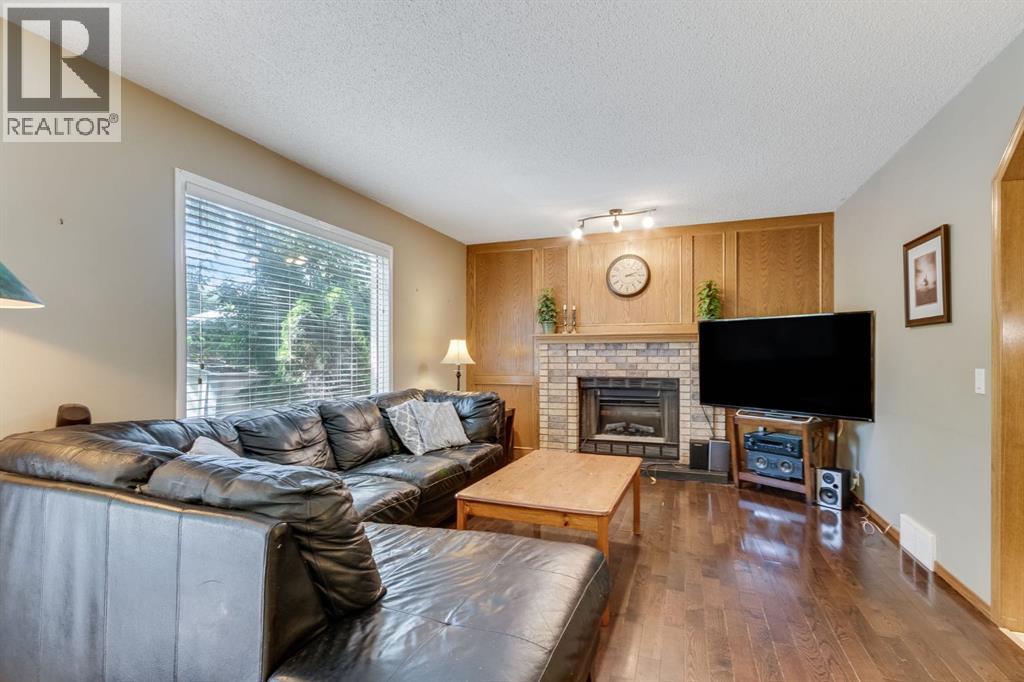 Single Family House for Sale in  Mckerrell Way SE McKenzie Lake Calgary 