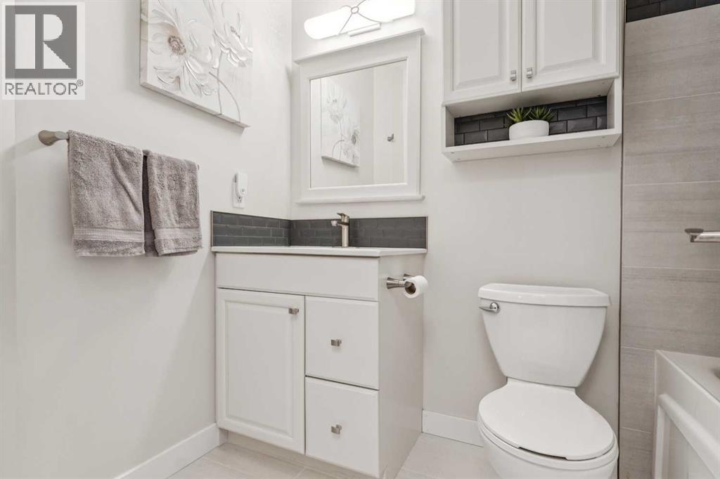 Single Family House Bungalow for Sale in  Covewood Park Coventry Hills Calgary 