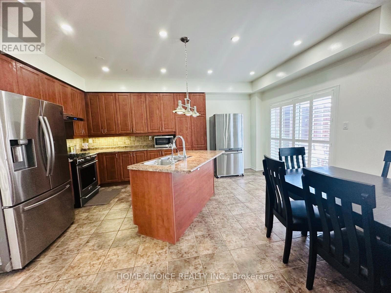 Photo 11 of 1773 Badgley Dr Drive, Oshawa ON
