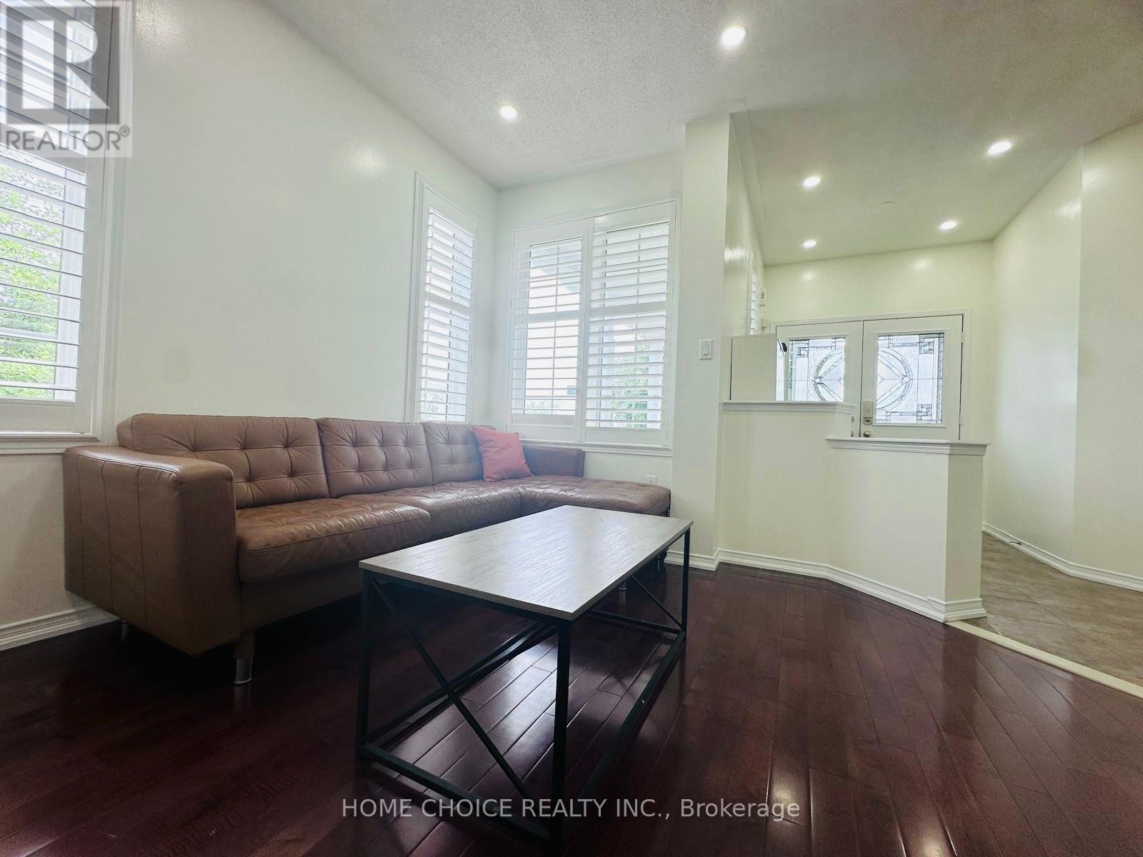Photo 6 of 1773 Badgley Dr Drive, Oshawa ON
