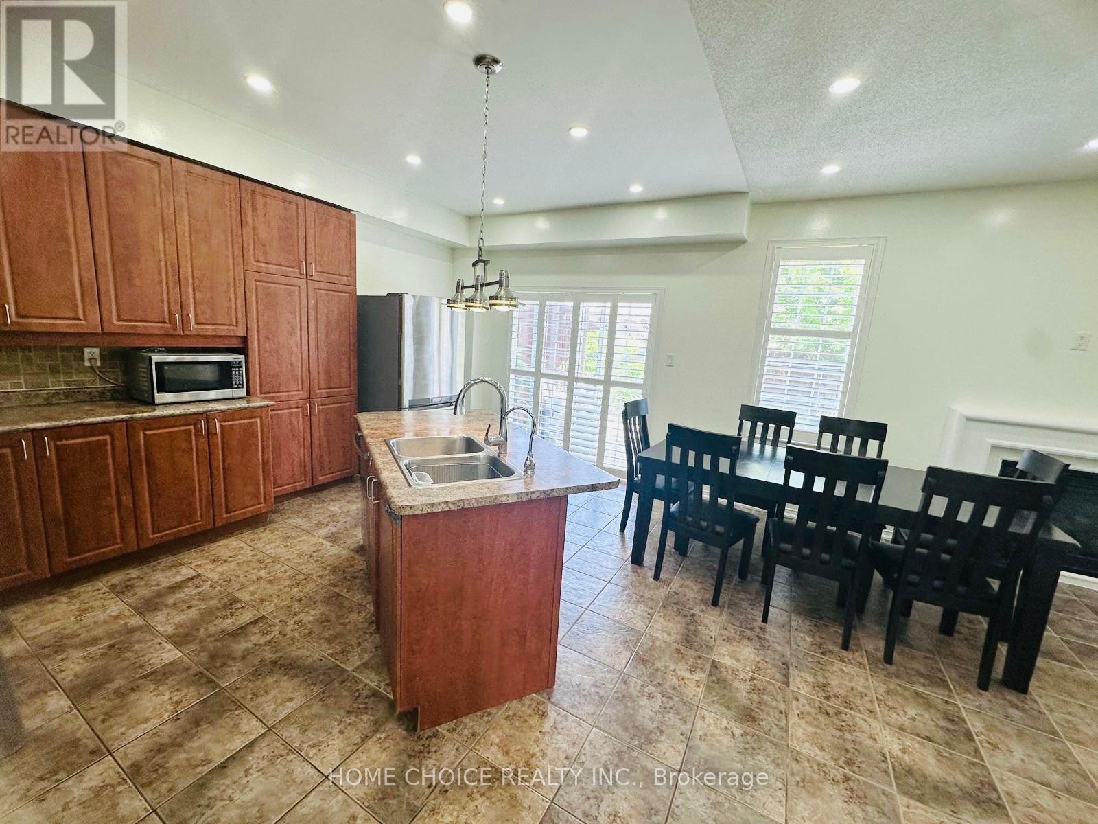 Photo 9 of 1773 Badgley Dr Drive, Oshawa ON