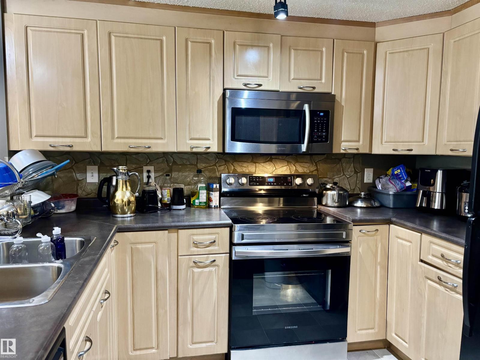 Single Family House for Sale in #   AV NW Edmonton 