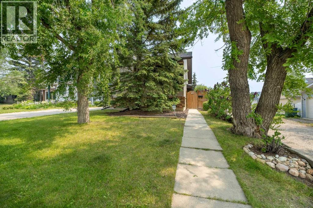 6 Edgeburn Place NW, Calgary, Alberta