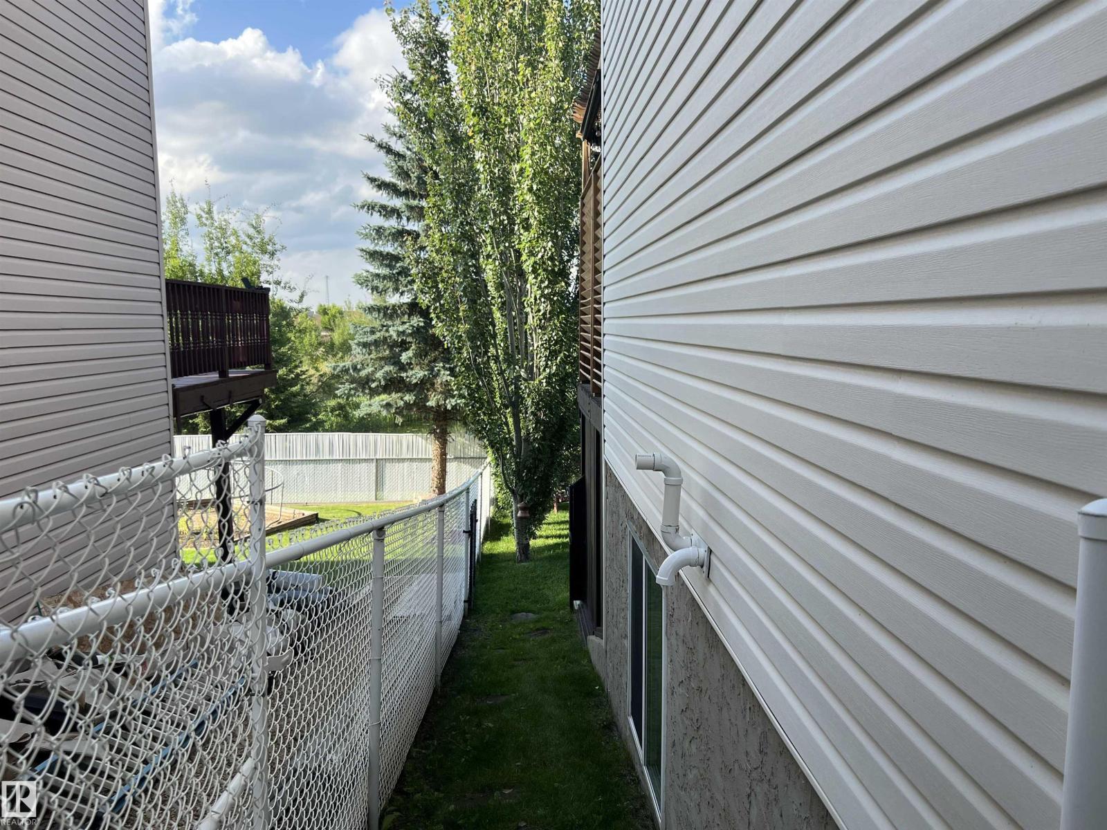 Photo 45 of 354 Wild Rose Wy Nw, Edmonton AB