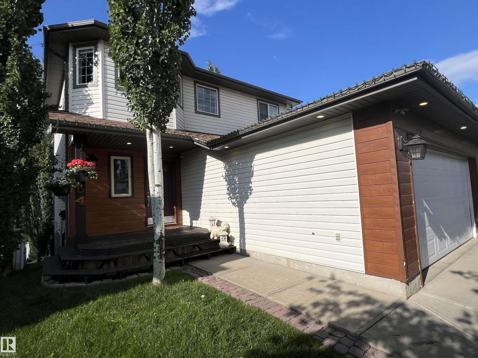 Photo 2 of 354 Wild Rose Wy Nw, Edmonton AB