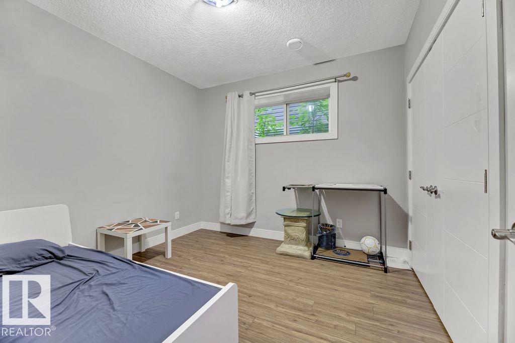 Photo 39 of 10806 72 Av Nw, Edmonton AB