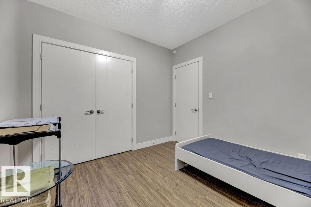 Photo 40 of 10806 72 Av Nw, Edmonton AB