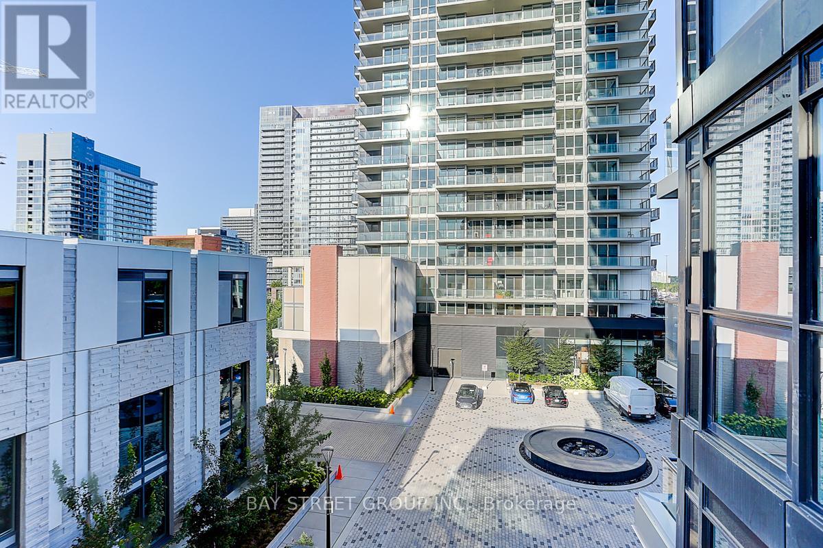 Photo 6 of 507 85 Mcmahon Drive, Toronto ON