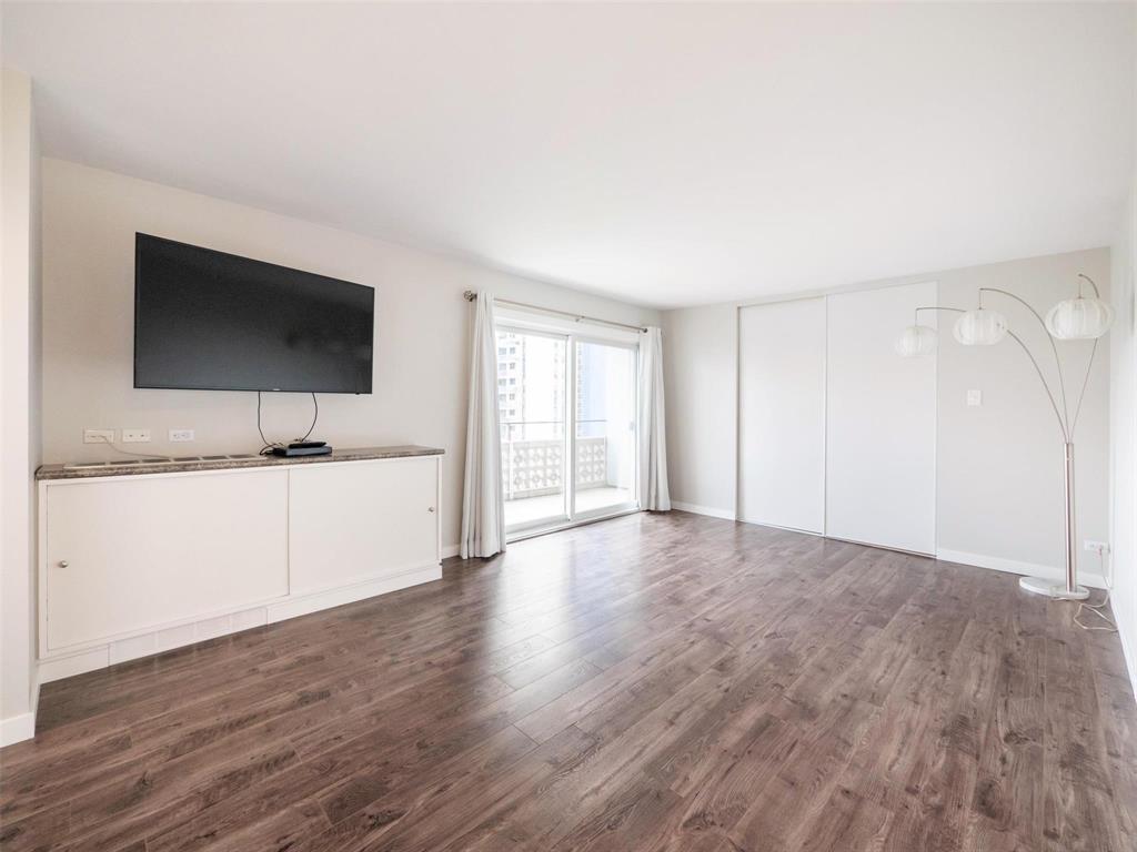 Photo 3 of 1103 230 Roslyn Road, Winnipeg MB