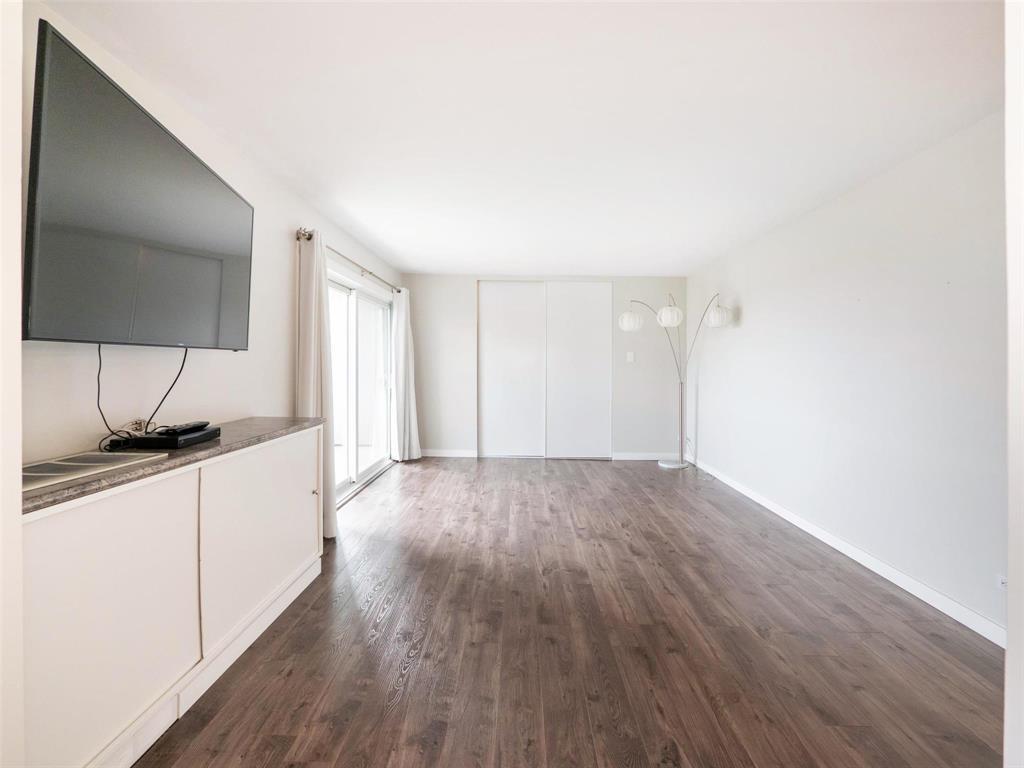 Photo 5 of 1103 230 Roslyn Road, Winnipeg MB