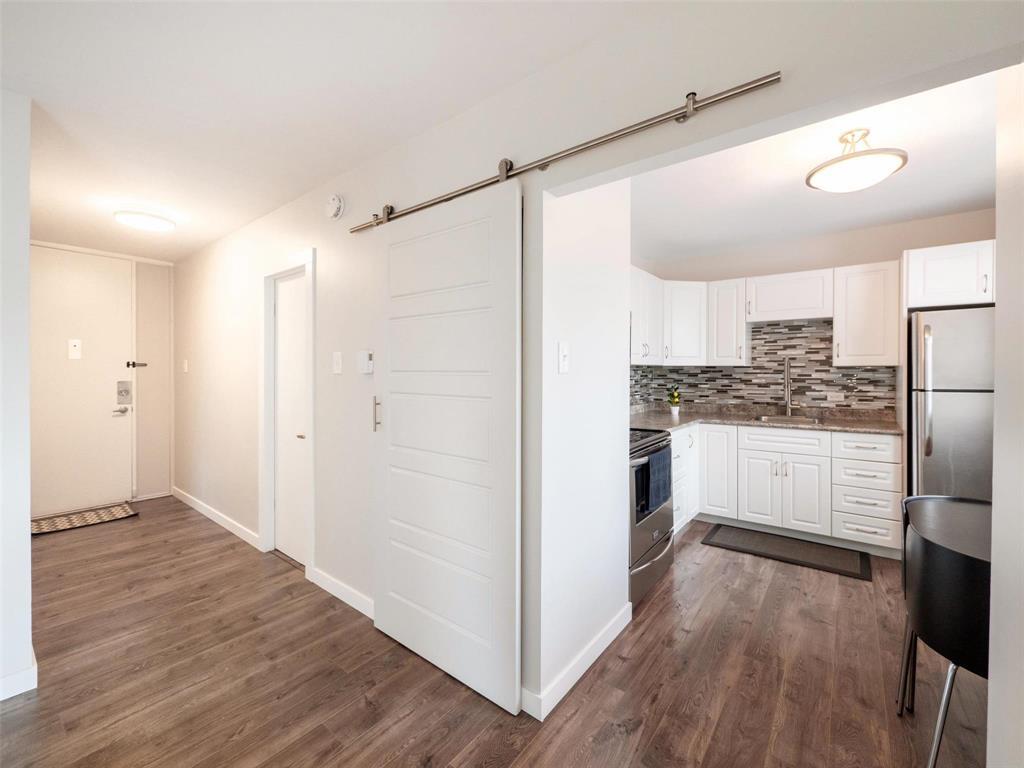 Photo 2 of 1103 230 Roslyn Road, Winnipeg MB