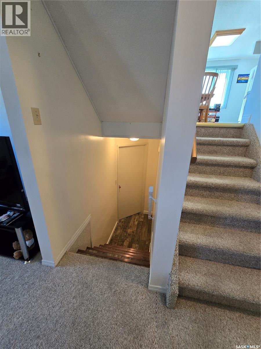 Photo 30 of 111 Oregan Crescent, Saskatoon SK