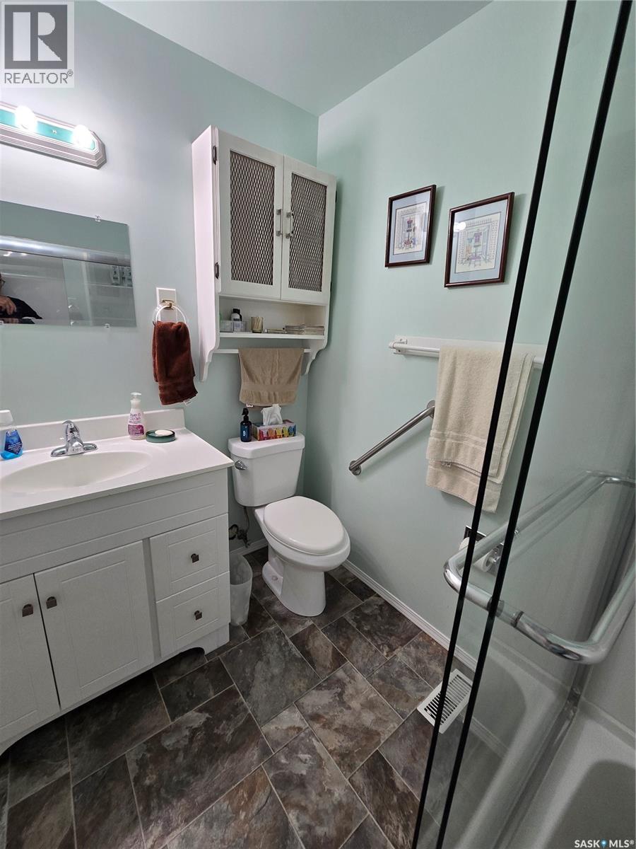 Photo 28 of 111 Oregan Crescent, Saskatoon SK