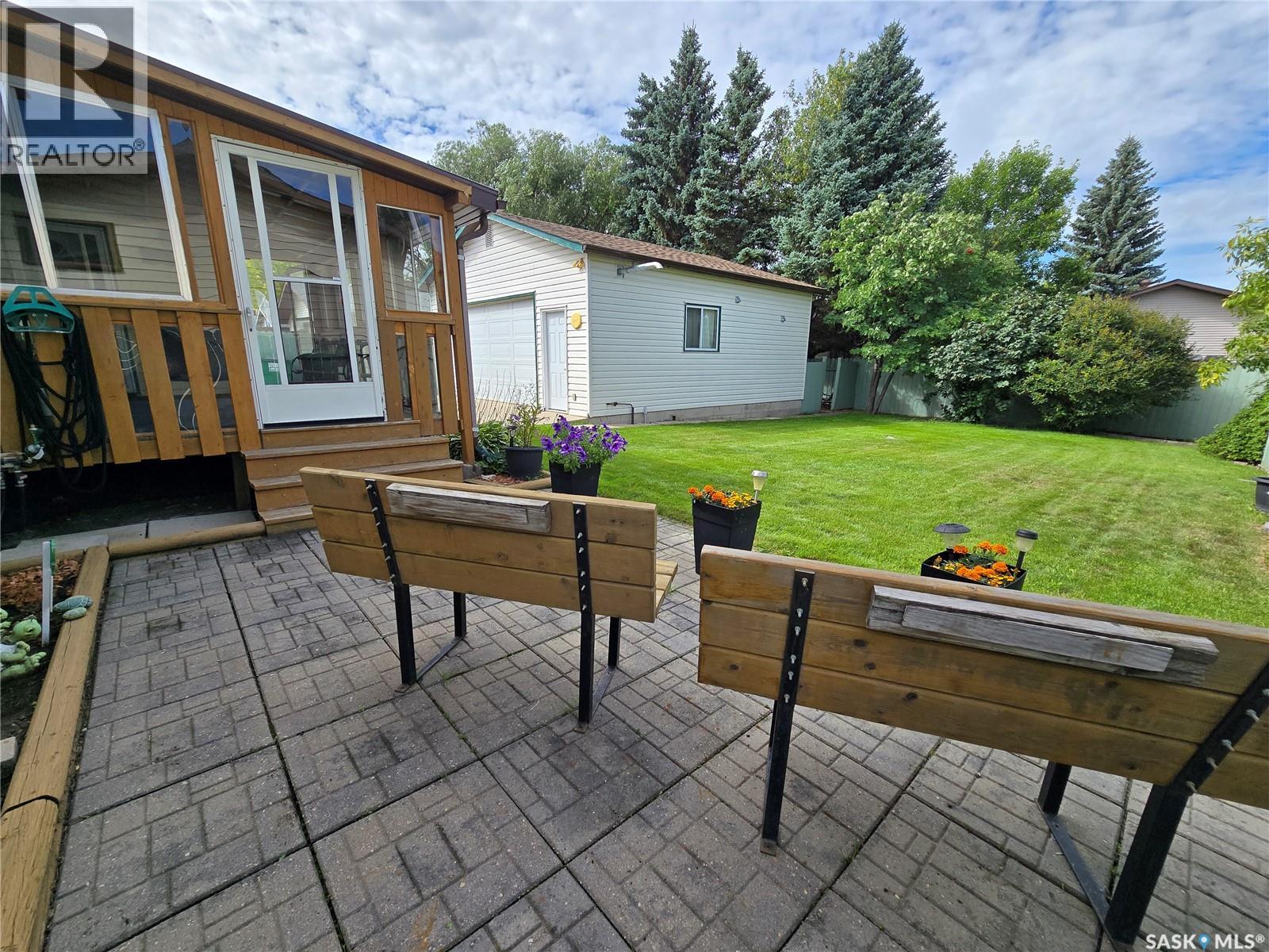 Photo 36 of 111 Oregan Crescent, Saskatoon SK